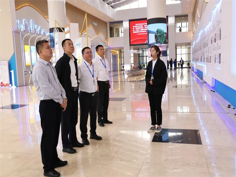 中國企業聯合會、中國企業家協會企業文化工作委員會秘書長王建軍到中能公司調研指導工作（2）.jpg