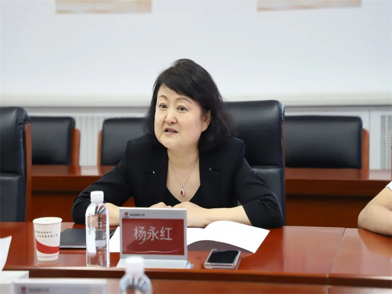 陜煤集團工會副主席楊永紅一行到公司調研指導工作（3）.jpg