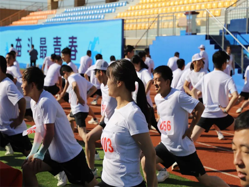 選煤分公司舉辦“向未來·奔跑吧”職工田徑比賽（3）.jpg