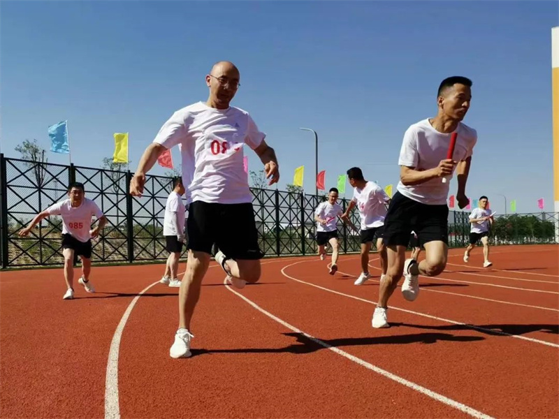 選煤分公司舉辦“向未來·奔跑吧”職工田徑比賽（6）.jpg
