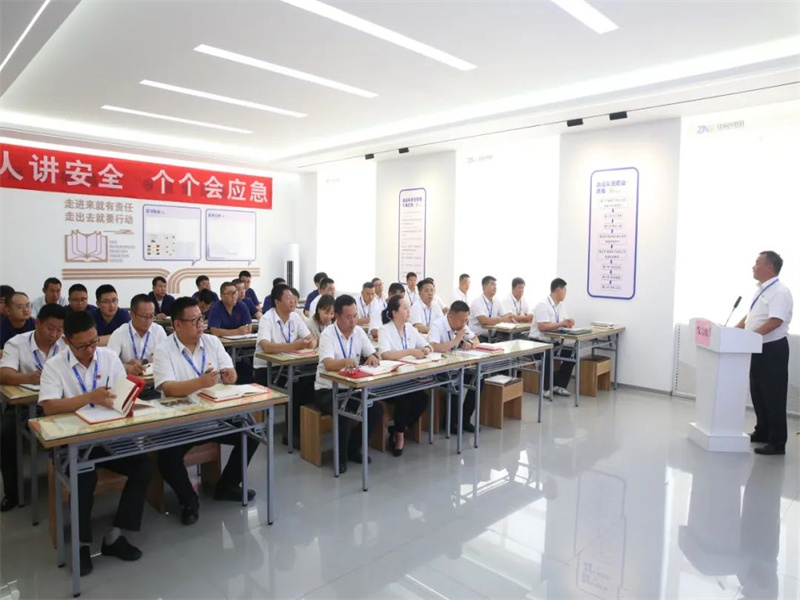 “兩優一先”事跡丨中能公司市場銷售部黨支部：讓運銷紅閃耀礦區（3）.jpg